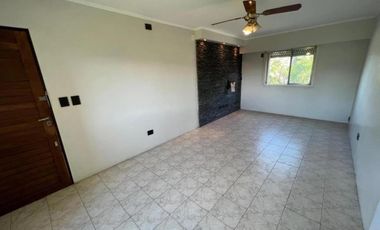 Departamento en venta - 3 Dormitorios 1 Baño - Longchamps