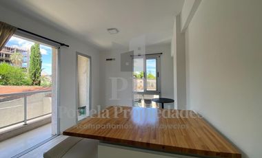 DEPARTAMENTO DE 2 AMBIENTES CENTRO DE ITUZAINGÓ.