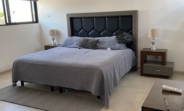 🏡 ¡Bella casa semiamueblada en Renta al Norte de Mérida!