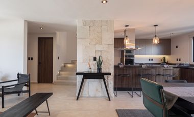 Casas en venta Zona Campanario Norte Villa Magna. Modelo Magnolia