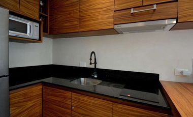DEPARTAMENTO MODERNO CON ALBERCA PRIVADA Y EXCLUSIVO DISEÑO.