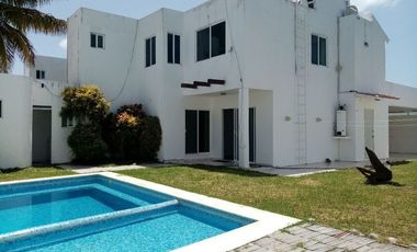 CASA EN FRACC VILLA MARINA
