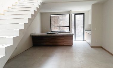 CASA EN RENTA EN LOMAS DE VISTA BELLA, MORELIA