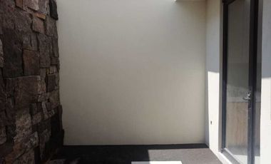 CASA EN RENTA EN LOMAS DE VISTA BELLA, MORELIA