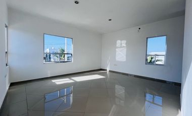 CASA A ESTRENAR CON AMPLIO TERRENO, PRECIO POR DEBAJO DE AVALÚO!