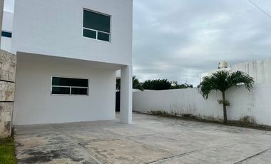 CASA A ESTRENAR CON AMPLIO TERRENO, PRECIO POR DEBAJO DE AVALÚO!