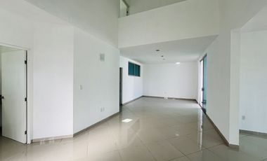 CASA A ESTRENAR CON AMPLIO TERRENO, PRECIO POR DEBAJO DE AVALÚO!
