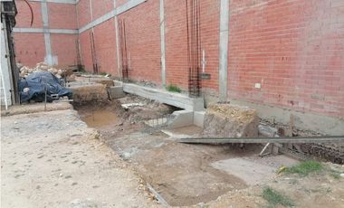 SE VENDE LOTE INDUSTRIAL 857M2