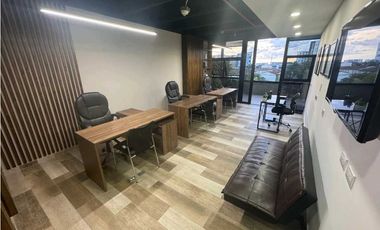 SE RENTA OFICINA CON DOBLE PARQUEADERO