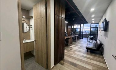SE RENTA OFICINA CON DOBLE PARQUEADERO