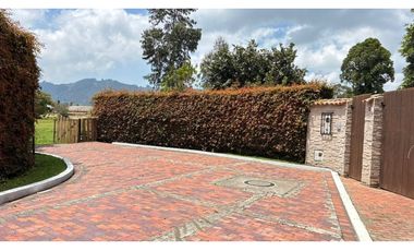 Lote en VENTA - CHIA - 2.870m2 en Conjunto Cerrado.