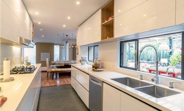 Venta casa campestre Bogotá calera lujo vista panorámica no peaje luxury vista al lago arboles valorizacion oportinidad