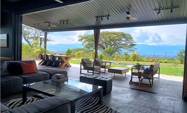 VENTA HERMOSA CASA CAMPESTRE CERRITOS PEREIRA - CARTAGO