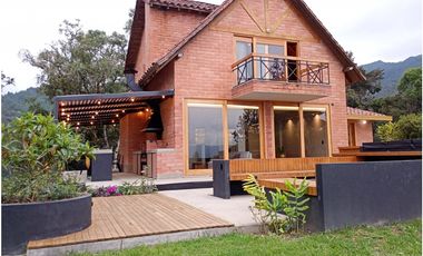 Casa en Arriendo Amoblado en el Retiro