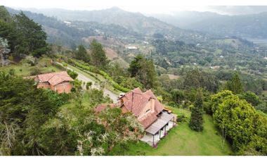 Casa en Arriendo Amoblado en el Retiro