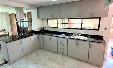 Casa en Venta en Sabaneta Sector El Carmelo