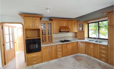 Tu oasis campestre en Quintas de Sevilla te está esperando.