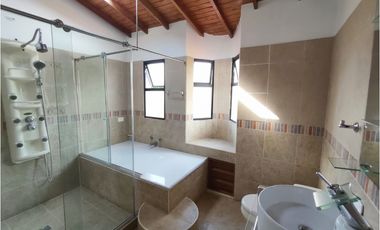 Tu oasis campestre en Quintas de Sevilla te está esperando.