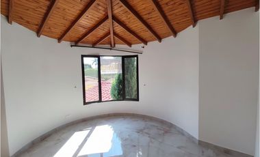 Tu oasis campestre en Quintas de Sevilla te está esperando.