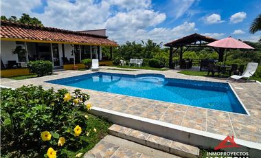 Arriendo por día! Casa Finca sector Morelia, Pereira