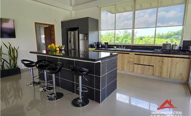 Arriendo por día! Casa Finca sector Morelia, Pereira