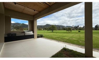 VENTA DE CASA EN LA PRADERA DE POTOSI