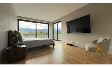 VENTA DE CASA EN LA PRADERA DE POTOSI