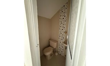 SE ARRIENDA CASA COMERCIAL EN EL BARRIO INGENIO 3