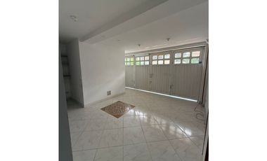 SE ARRIENDA CASA COMERCIAL EN EL BARRIO INGENIO 3