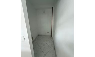 SE ARRIENDA CASA COMERCIAL EN EL BARRIO INGENIO 3