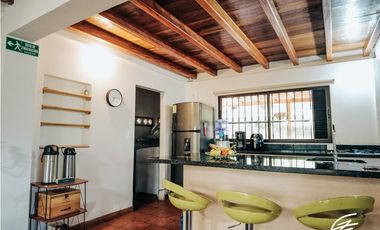 VENTA DE FINCA + 2 LOTES EN GUATAPÉ.ANTIOQUIA