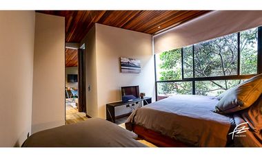 CABAÑA EN VENTA EN GUATAPÉ,ANTIOQUIA