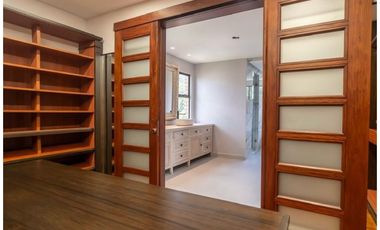 APARTAMENTO DISPONIBLE EN EL SECTOR DE LA LOMA DEL TESORO