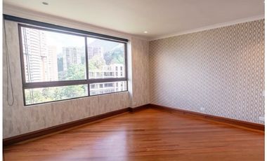 APARTAMENTO DISPONIBLE EN EL SECTOR DE LA LOMA DEL TESORO