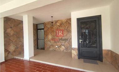 CASA EN RENTA EN COL. BELLAVISTA. CD. OBREGÓN, SONORA