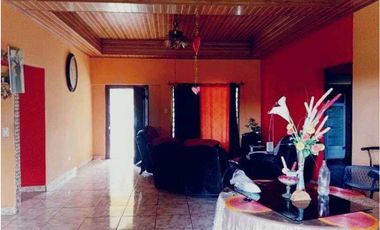 VENTA DE CASA CON TERRENO EN BUGABA 5,000 METROS