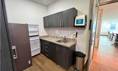 ALQUILER OFICINA AMOBLADA EN COSTA DEL ESTE, PH PLAZA DEL ESTE (13)