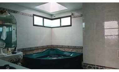 BETANIA / EL AVANCE / 808.25M / 4 HABITACION / PISCINA / 2 NIVELES JC