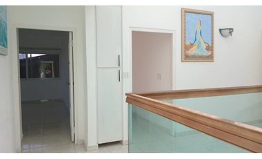 BETANIA / EL AVANCE / 808.25M / 4 HABITACION / PISCINA / 2 NIVELES JC