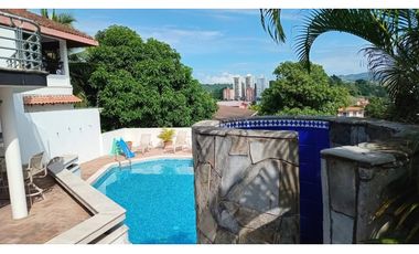 BETANIA / EL AVANCE / 808.25M / 4 HABITACION / PISCINA / 2 NIVELES JC