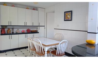 BETANIA / EL AVANCE / 808.25M / 4 HABITACION / PISCINA / 2 NIVELES JC