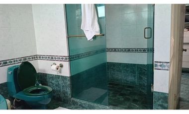 BETANIA / EL AVANCE / 808.25M / 4 HABITACION / PISCINA / 2 NIVELES JC