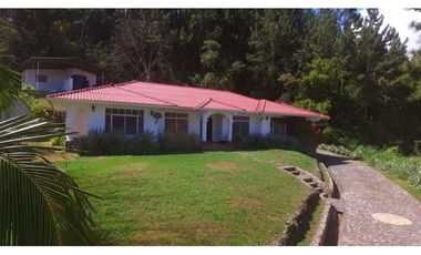 ALTOS DEL MARIA / 15000M / CASA PRINCIPAL CON CASA DE HUESPEDES AG