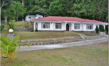 ALTOS DEL MARIA / 15000M / CASA PRINCIPAL CON CASA DE HUESPEDES AG