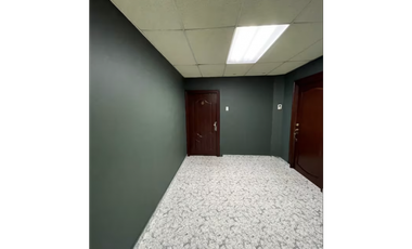 OBARRIO / PH OMEGA / 114M / DIVISIONES / OFICINAS CERRADAS / 2 PARKING