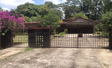 Remate de Casa en Residencial cerrado Las Cumbres # 2144 cvd