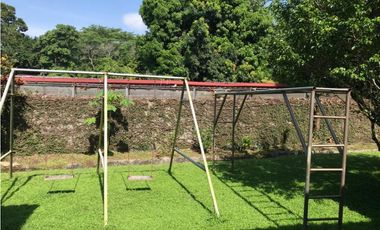 Remate de Casa en Residencial cerrado Las Cumbres # 2144 cvd