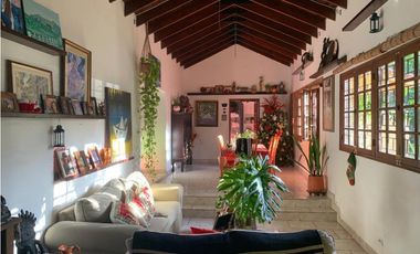 Remate de Casa en Residencial cerrado Las Cumbres # 2144 cvd