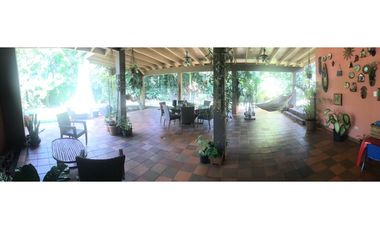 Remate de Casa en Residencial cerrado Las Cumbres # 2144 cvd