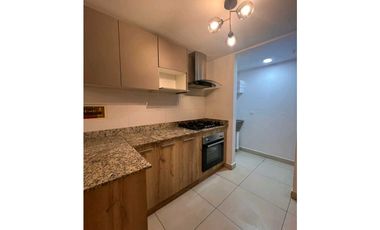 SE ALQUILA APARTAMENTO SEMI AMOBLADO EN EL CRISOL DE 3 RECAMARAS